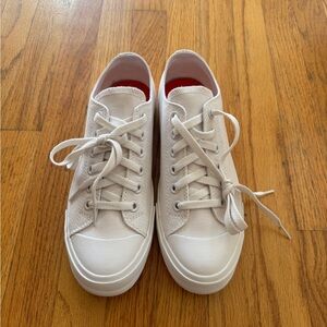 NWOB Shoes for Crews Delray Canvas Sneakers